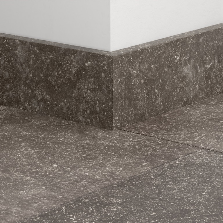 Quickstep Laminate Parquet Skirting - 2.41m <span class=