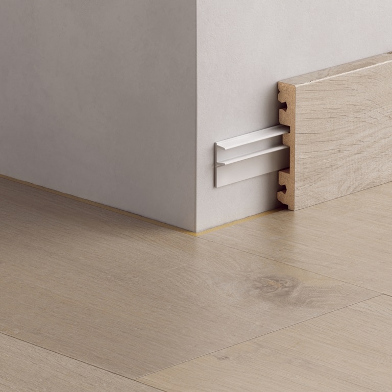 Quickstep - Skirting Track - 2.4m <span class=